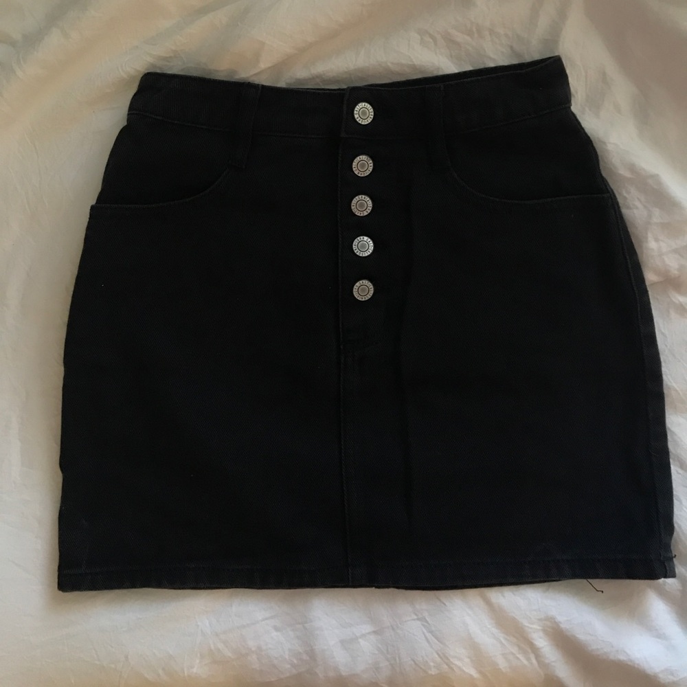 Brandy Melville black mini skirt